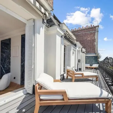 Sublime Avenue Montaigne Apartment *